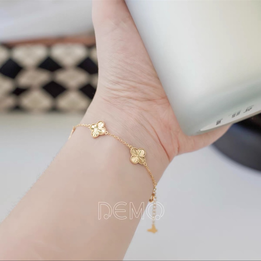 5 Motifs Clover Bracelet, 18k Gold Guilloché, Lucky Four Leaf Vintage